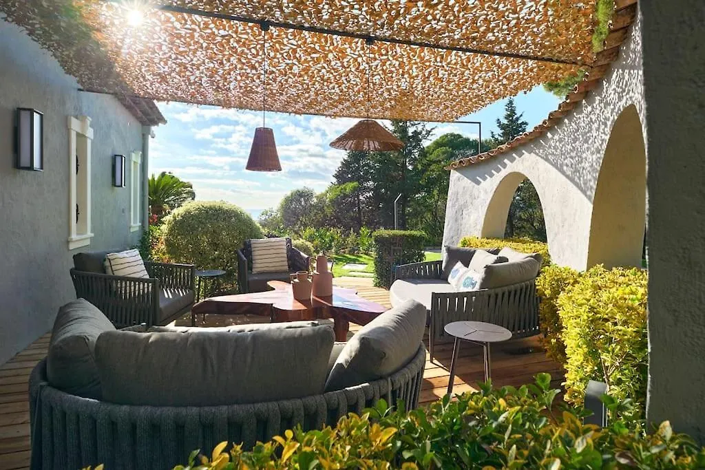 Cannes Magnifique Villa Vue Mer Basse Californie 0*,  Frankrike